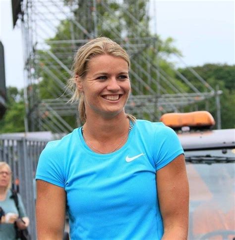 pin on dafne schippers