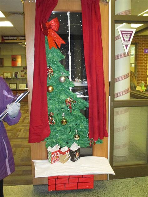 holiday door decorating contest winner vol    december