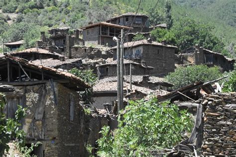 türkiye nin hayalet köyü sadece 5 kişi yaşıyor haber3