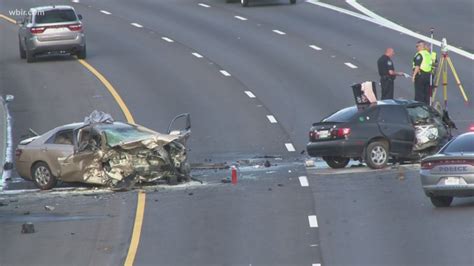 witnesses wrong way driver tried to hit cars in i 40 deadly crash