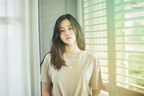 south korean star jeon jong seo   breakout role  burning