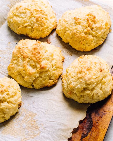 easy and super fluffy buttermilk drop biscuits in 2020
