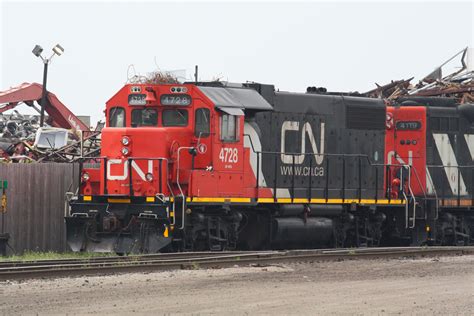 canadian national railway cn  emd gp  diesel locomotive photo