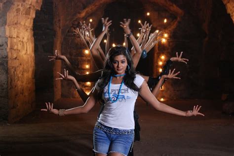 Priyamani Hot In ‘sadhyam’ Telugu Movie Hotstillsupdates Exclusive