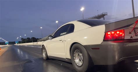 Watch This 1 000 Hp Ford Mustang Cobra Lay Down Some Serious Speed At