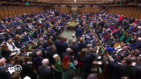 vote historique sur le brexit  lissue incertaine au parlement britannique rtsch monde