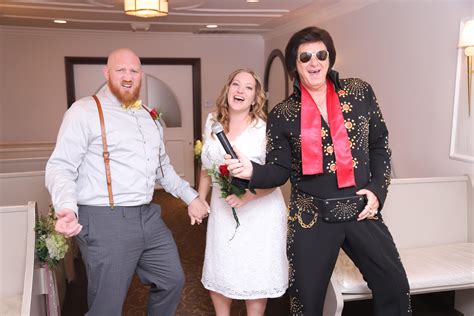 Elvis Officiated My Marriage To A Super Hot Dude Yesterday R Mademesmile