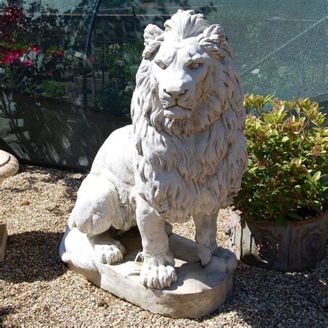 pair  large lion statues vv reclamation