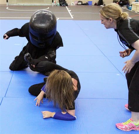 Dallas Fort Worth Self Defense Classes Model Mugging Self Defense