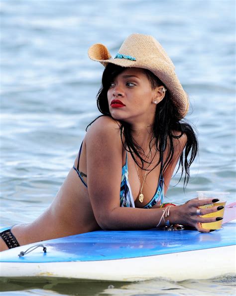 Rihanna Bikini Candids At A Beach In Hawaii Hawtcelebs