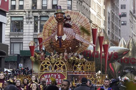 A Brief History Of The Macy S Thanksgiving Day Parade