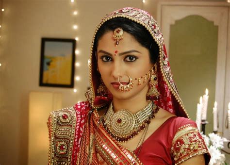 Rucha Hasabnis Hd Wallpapers Free Download ~ Bollywood Hd