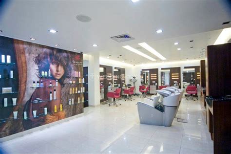head masters salon spa makeup salon sector  chandigarh
