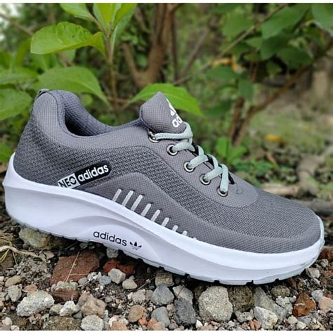 Jual Sepatu Sneakers 36 43 Sepatu Olaharaga Pria Wanita Jogging Sepatu