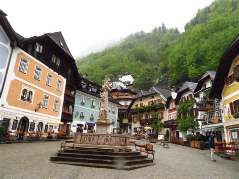 hallstatt austria    storybook town wanderlust  munich