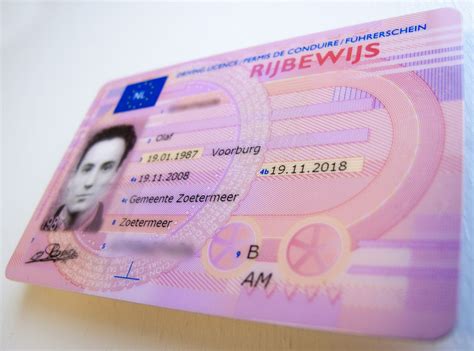 rijbewijs mag maximaal  euro kosten foto gelderlandernl