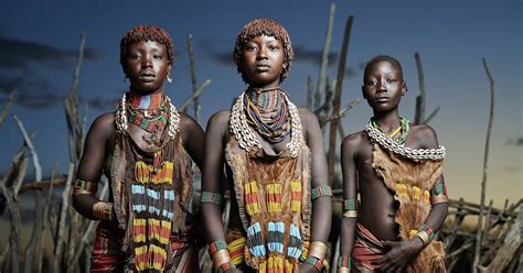incredible portraits  indigenous tribes   world