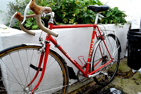 stolen francesco moser  moser racing bike
