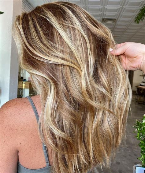 blonde haare aufpeppen welche straehnen passen zu blonden haaren