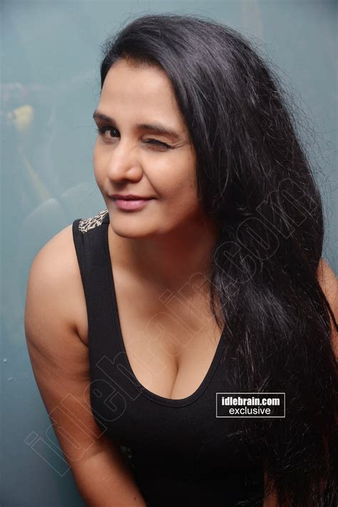 mallu b grade actress apoorva aunty hot thigh show gallery wiral beauties