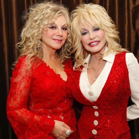 dolly parton s instagram twitter and facebook on idcrawl