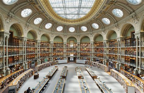 peek     worlds  beautiful libraries  spaces