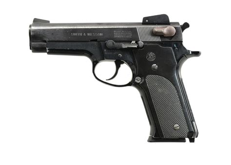 smith wesson model  semi auto pistol