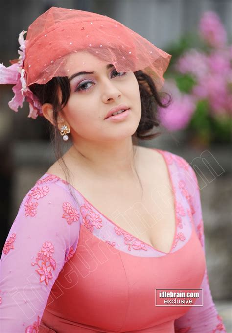 south indian actress hot photos hot videos hot pics hot sexy south indian malayalam kannada