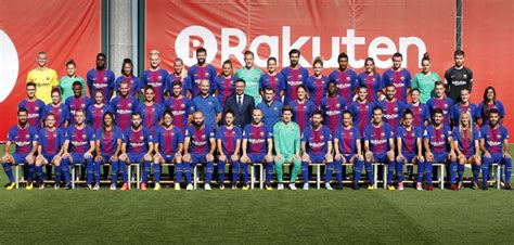 barcelonas squad   official photo