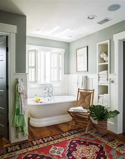 The Top Green Paint Colors Designers Swear By Green Bathroom Mold In