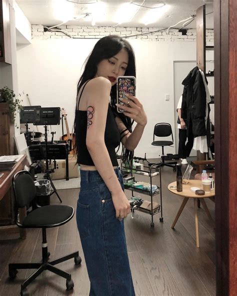 Han Ye Seul Reveals Her Newest Tattoo Allkpop