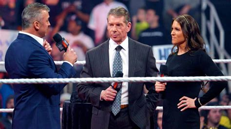 Wwe News Shane Mcmahon Taunts Stephanie After Smackdown