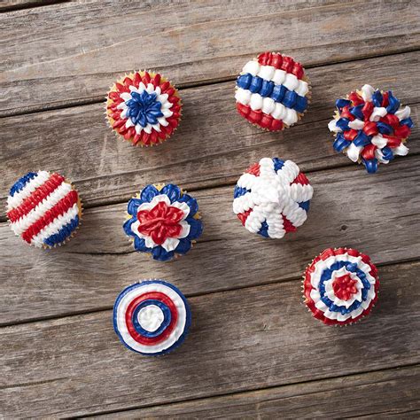 patriotic cupcakes with tip 100 wilton