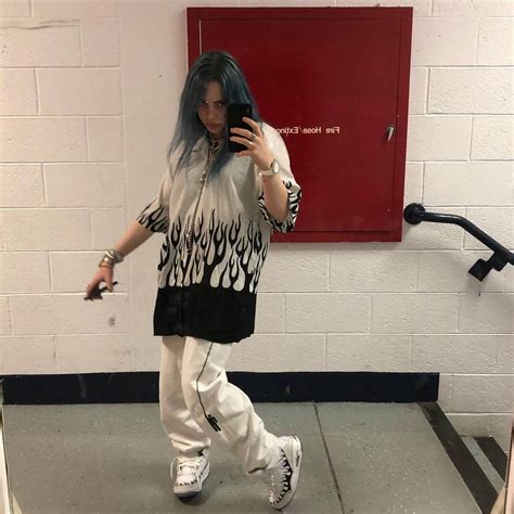 70 hot pictures of billie eilish which will make your day