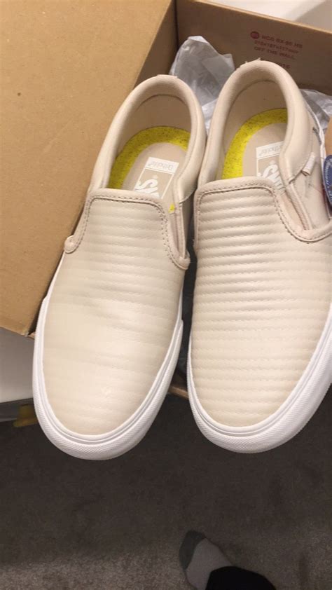 vans ortholite slip  sneakers cream  pattern brand   tags  box vans slip