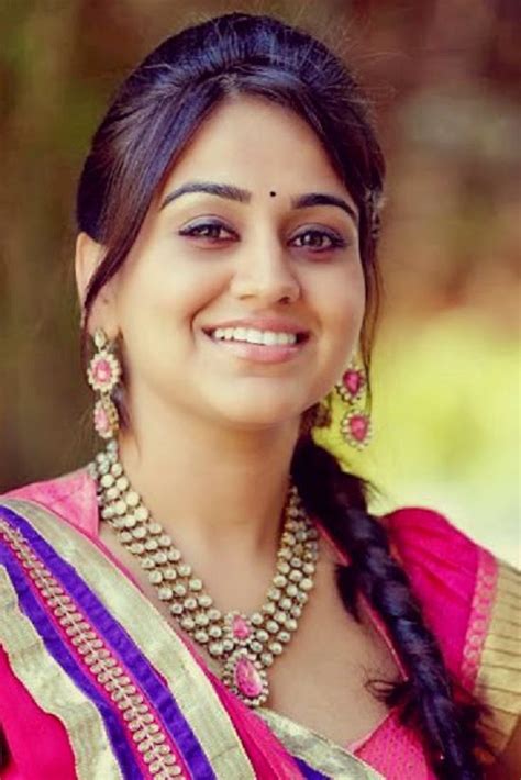 aksha pardasany looks simply cute fashionable saree hot chick