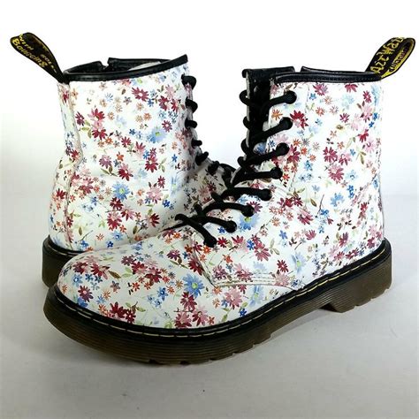 dr martens boots womens size  delancey floral white leather primo sz  drmartens