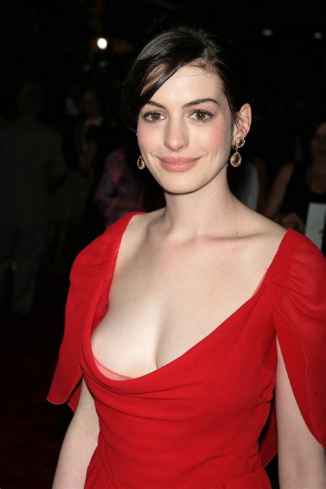 Anne Hathaway Hd Wallpapers High Definition Free Background