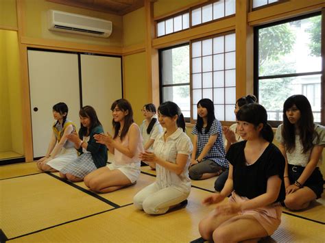 東京家政学院大学茶道部の皆様が合宿を行っています。 茶道部合宿 In しまだ 応援サイト Facebook