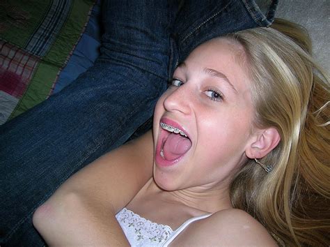 amateur bimbo tongue targets waiting for your cum 5 high quality po