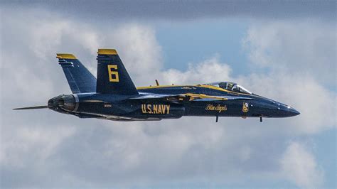 Number 6 F 18 Super Hornet Blue Angel U S Navy Airforce