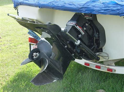 outboard  inboard boat aponaked