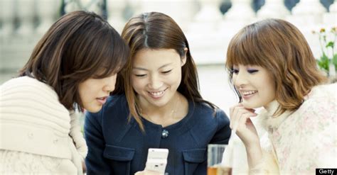 Why Japanese Women Are Choosing Their Careers Over Having
