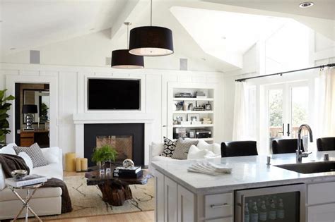 classic  chic black  white living room decor decorilla