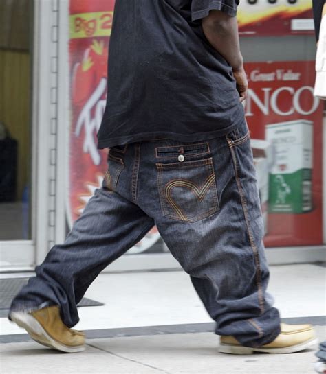 louisiana town bans sagging pants new york daily news