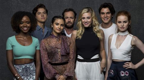 riverdale season 2 pics leaked online tease new ‘trouble cast members