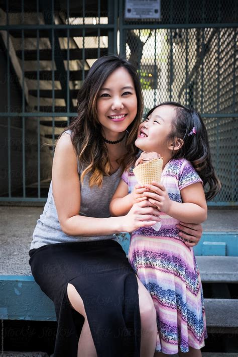 Asian Mom And Daughter – Telegraph