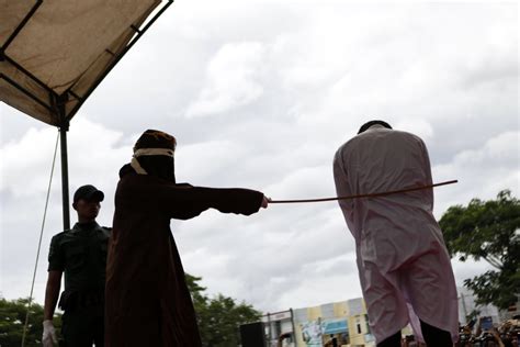 Two Men Publicly Caned In Indonesia For Having Gay Sex New Straits