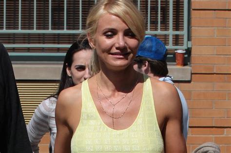 Cameron Diaz Flashes Some Boob And Suffers Nip Slip On The Free
