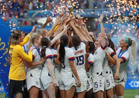 women s world cup soccer usa defeats netherlands 2 0 for second